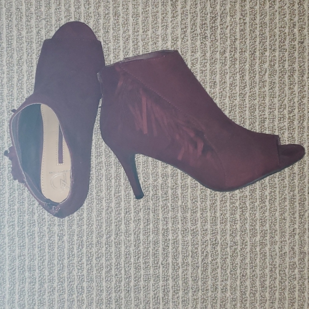 Wine colored suede bootie